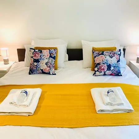Appartement Large 3 Bedrooms In Center W Terraces & Parking